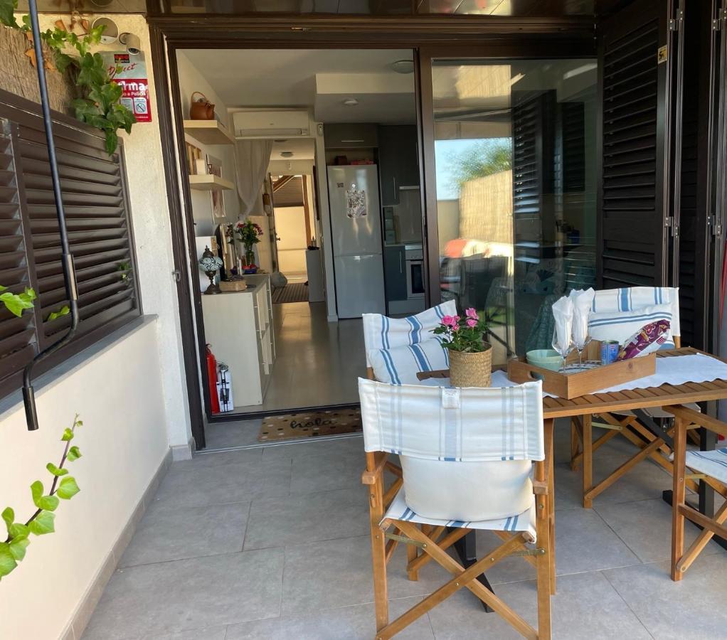 Beach Flat With Garden Castelldefels Exterior photo